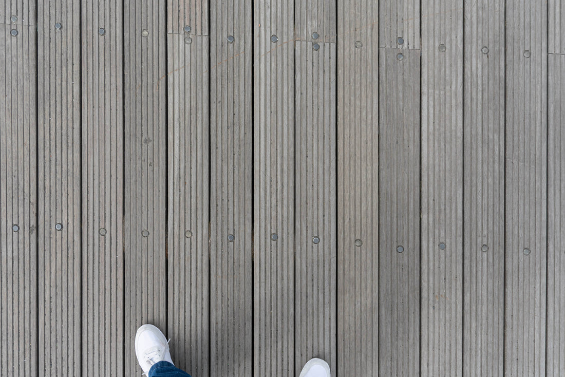 How to Clean Your Composite Decking - Tuda Grass