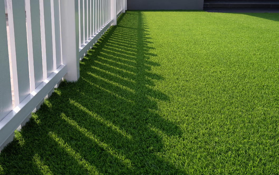 Can I Put Artificial Grass on Decking Without Causing Damage? – Tuda Grass